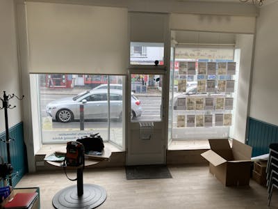 GROUND FLOOR & BASEMENT, 91 LEWES ROAD, BRIGHTON, Retail / Office To Let - 737d7be76ef92fd454bd6a0071a8a122b2be386f.jpg