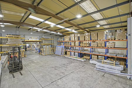1-3 Riverside Way, Dewsbury, Industrial To Let - IMG_4555.jpg