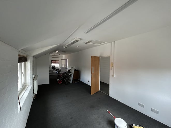 Unit 19, Cavendish Mews, Aldershot, Warehouse & Industrial To Let - IMG_9220.jpg