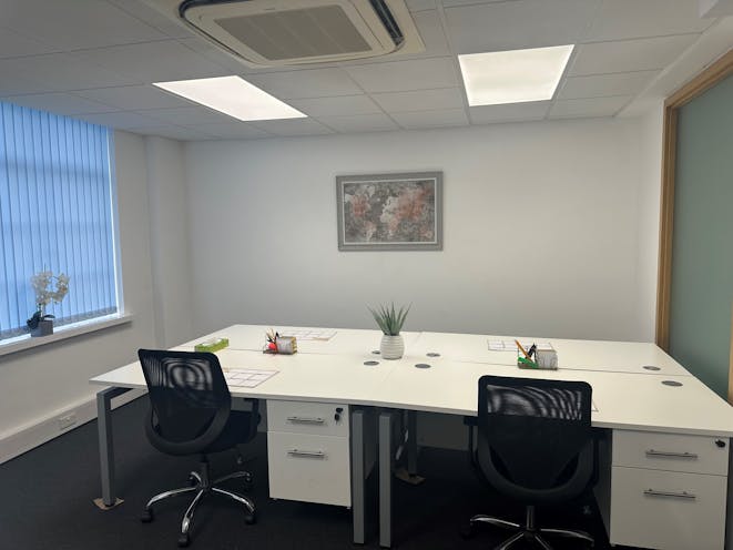 Manor House Business Centre, Leatherhead, Offices To Let - 2.jpg