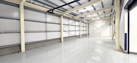 Arches 81-82, Rosebank Road, London, Industrial To Let - 20260502_135335(0) - Edited.jpg