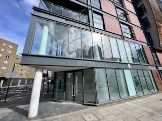 45 Westferry Road, London, Health & Fitness / Restaurant / Retail To Let - 474B7E854B2D4B3D9E4FB58F36CAB118.jpeg