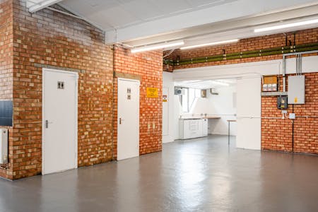 Unit 4 Bayford Street Industrial Centre, London, Industrial / Office To Let - Bayford St Ind U4  Low Res 12.jpg