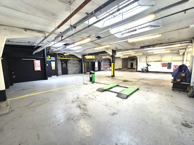 Unit L3 & L4, Stockport, Industrial/Logistics To Let - 20250904_135316.jpg