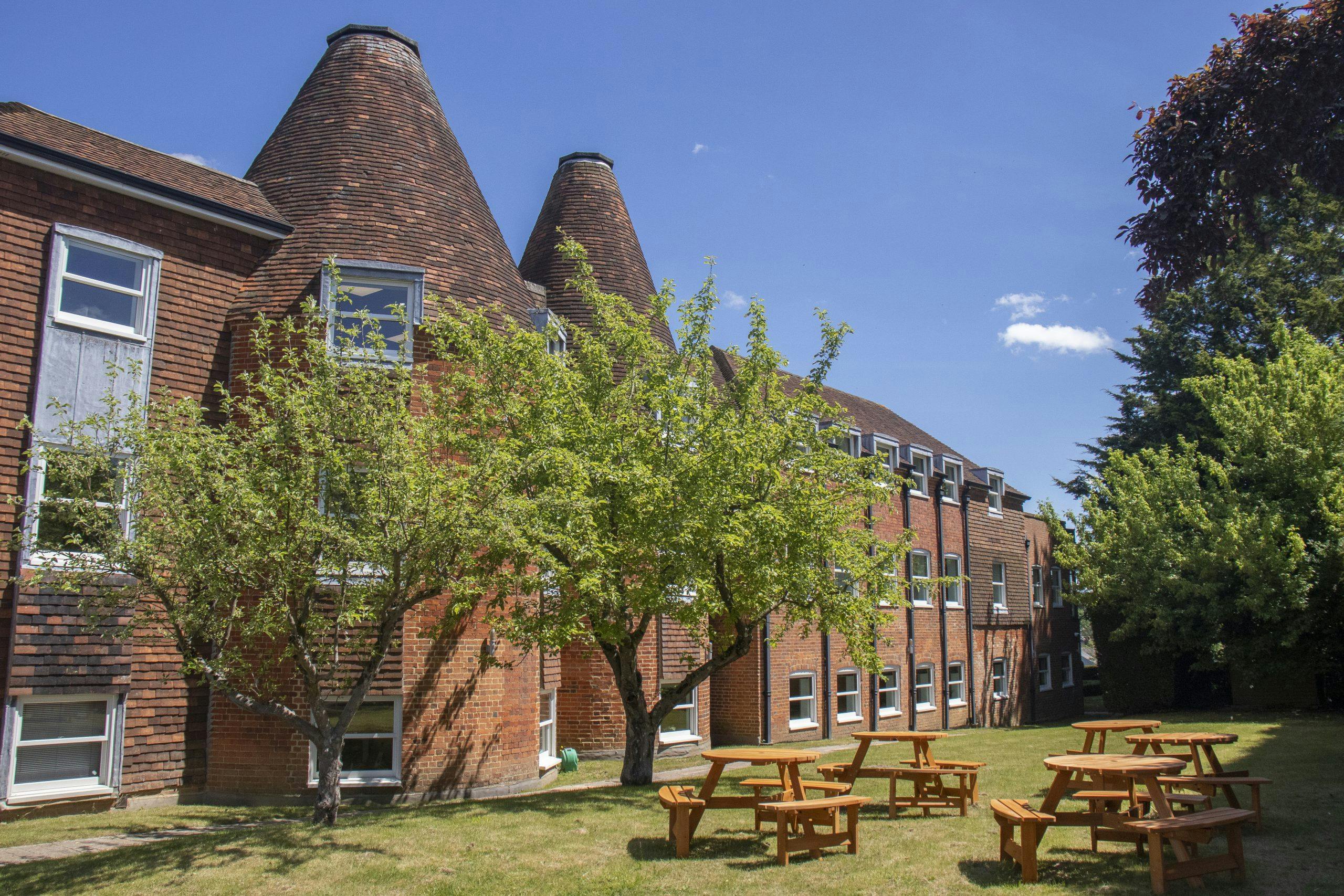 Office in Farnham - photo 4