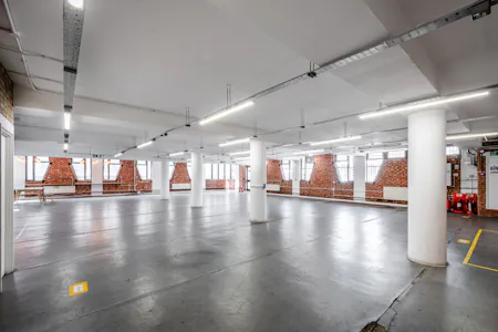 Unit 8 Bayford Street Industrial Centre, London, Industrial / Office To Let - Bayford St Bus' Centre U8 - Low Res 13.jpg