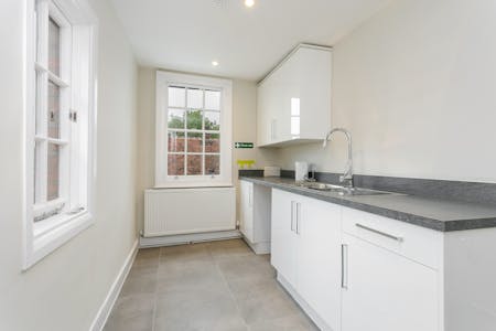 Terriers House, Amersham Road, High Wycombe, Office To Let - Photo 3