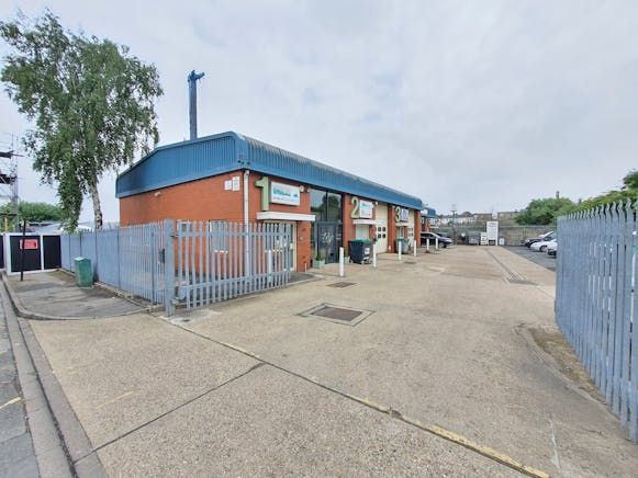 Unit 1, 86 Goodhall Street, Park Royal, Trade Counter / Showroom / Industrial / Warehouse To Let - 4.jpg