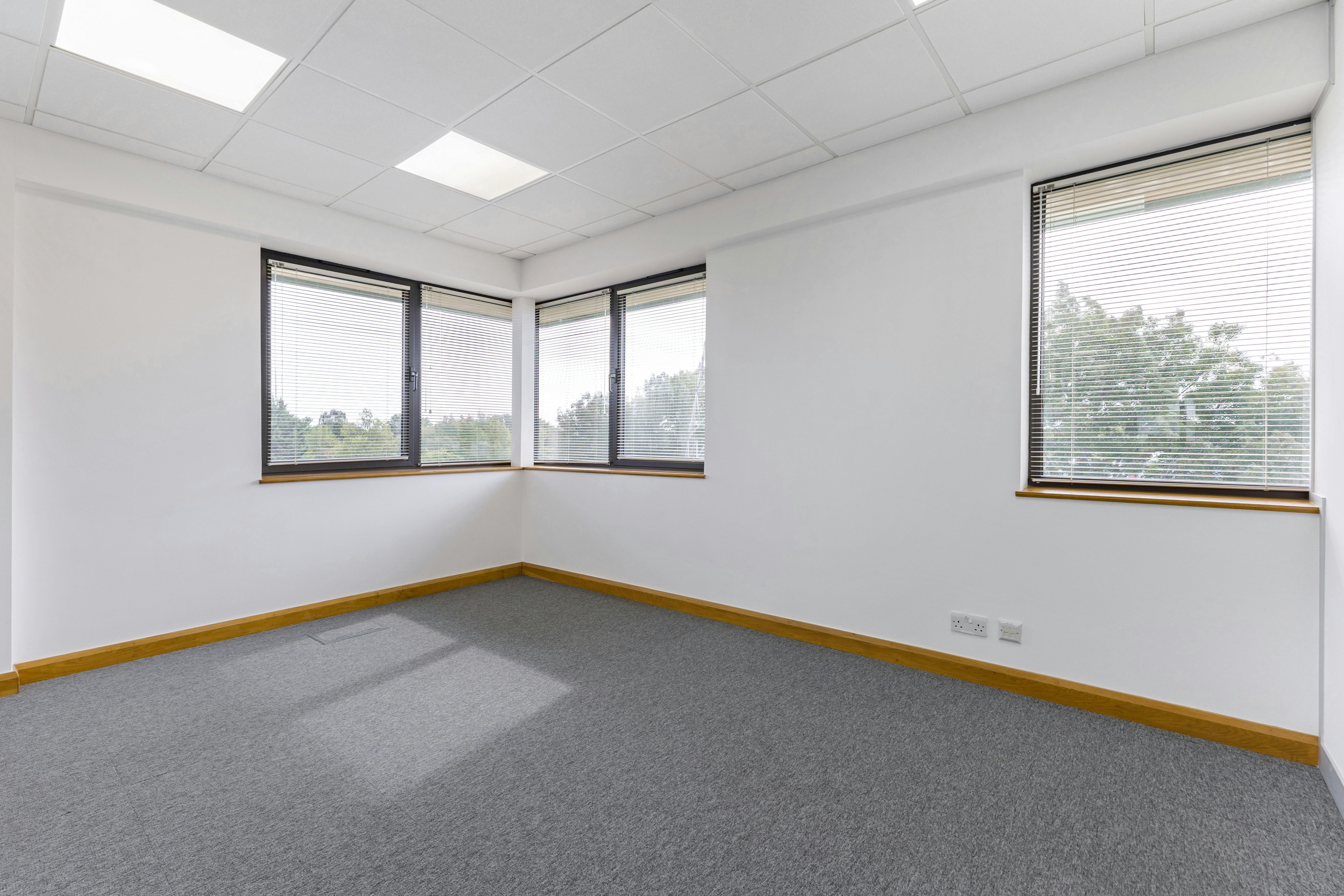 Unit 2, Bell Business Park, Aylesbury, Offices To Let - 96419_2BellBusinessParkSmeatonClose  43.jpg