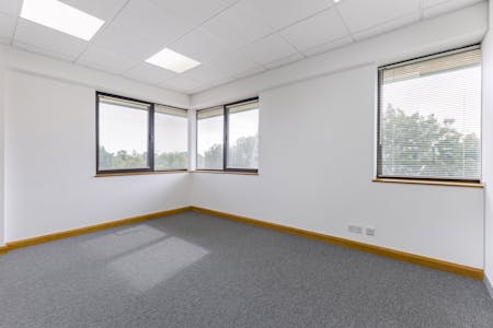 Unit 2, Bell Business Park, Aylesbury, Office To Let - 96419_2BellBusinessParkSmeatonClose  43.jpg