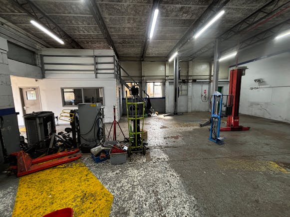Former ATS Centre, Chelmsford, Industrial For Sale - tempImagezNuIGX.jpg