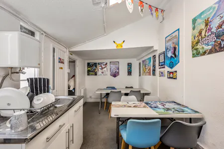 100 & 100a Blatchington Road, Hove, Cafe (A1) / Class E Retail / Leisure / Convenience Store / Investment / Investment - Mixed use / Investment - Office / Office / Retail For Sale - Blatchington Road 100-005.JPG