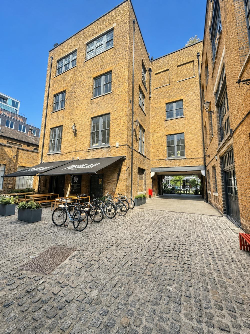 Waterside, Unit 26, London, E (Commercial / Business / Service) / Office For Sale - ChatGPT Image May 1, 2026, 03_58_08 PM.png