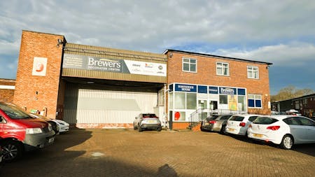 Unit 9, Fishers Industrial Estate, Watford, Industrial / Trade Counter / Urban Logistics To Let - 9 Fishers Industrial Estate Wiggenhall Road Watford WD18 0FN  external 3.jpg