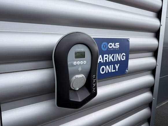 Unit 4, Doncaster, Industrial/Logistics To Let - IMG_7412.jpg