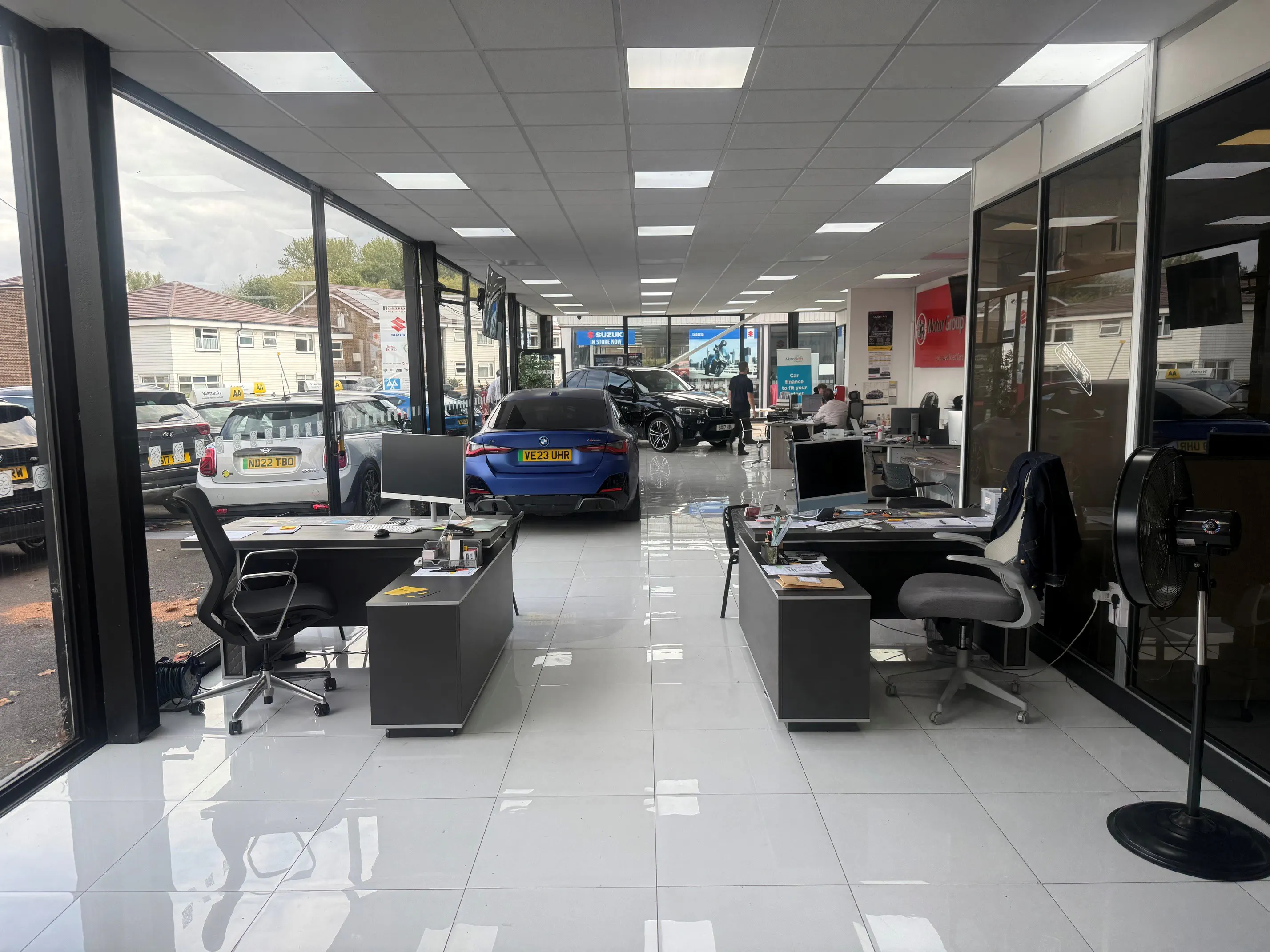 Showroom and garage facility, Kennedy Drive, Eldene,, Swindon, Industrial To Let / For Sale - 33.jpg