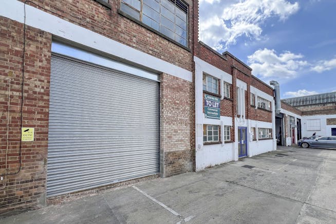 Unit 15, Quad Road, Wembley, Industrial / Warehouse To Let - 1.jpg