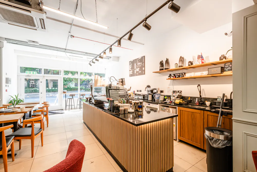 Rose & Rose, 400 St John Street, London, Leisure / Retail To Let - St John St 400 - 6.jpg