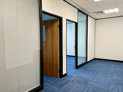 Christchurch House, 40 Upper George Street, Luton, Office To Let - Image 8