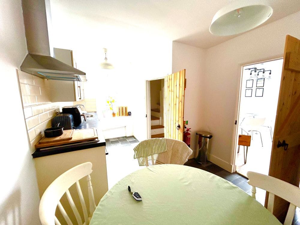 49 Market Square, Bicester, Office / Retail To Let - IMG_7602.jpg