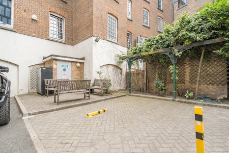 3 Bath Place, London, Office To Let - 131219146859c91e7baef.jpg
