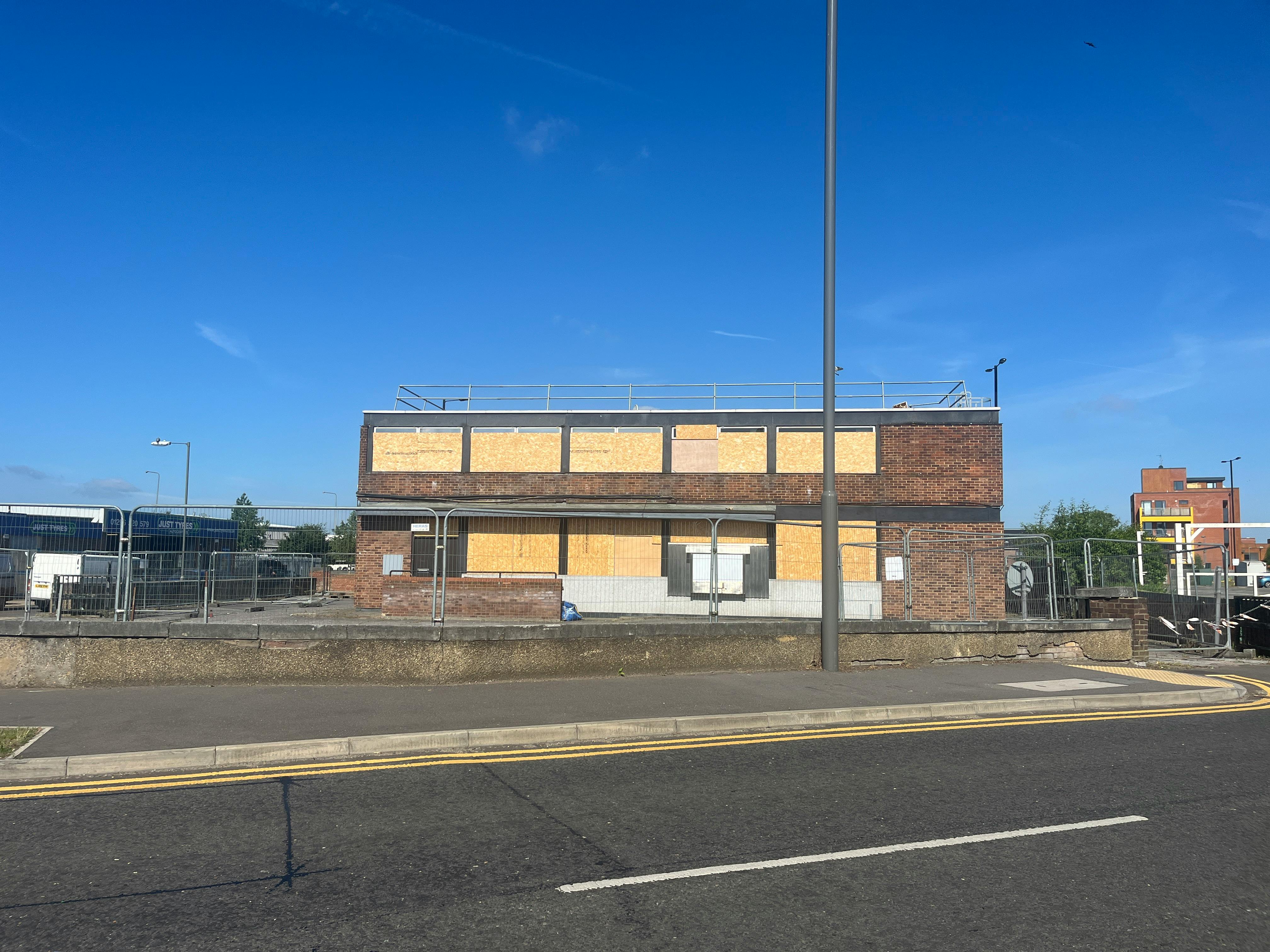 Former Lloyds Bank, 2 Gatehouse Road, Aylesbury For Sale - IMG_2925.JPG