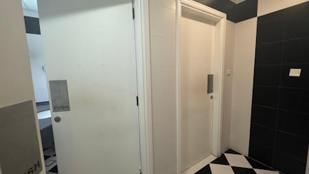 Beach One - Unit 12, 2601 Way - Shatti Al Qurum - Ref:#295749, Muscat, Office To Let - Beach One Unit 12 18.jpeg