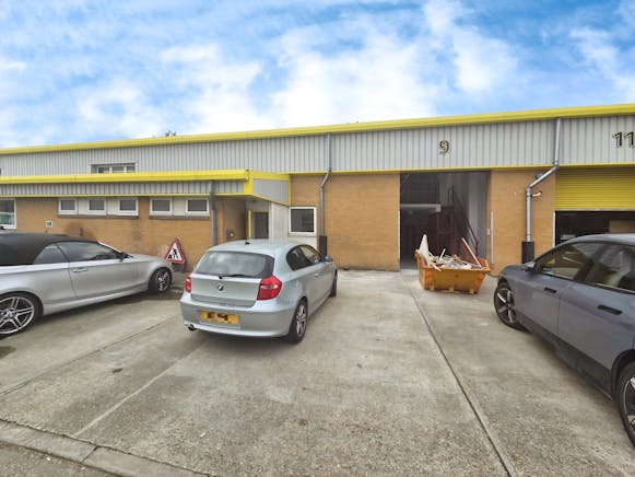 Unit 9, Basildon, Industrial To Let - 75ca752eWhatsApp 20Image 2020251013 20at 20140348_1316415e.jpg