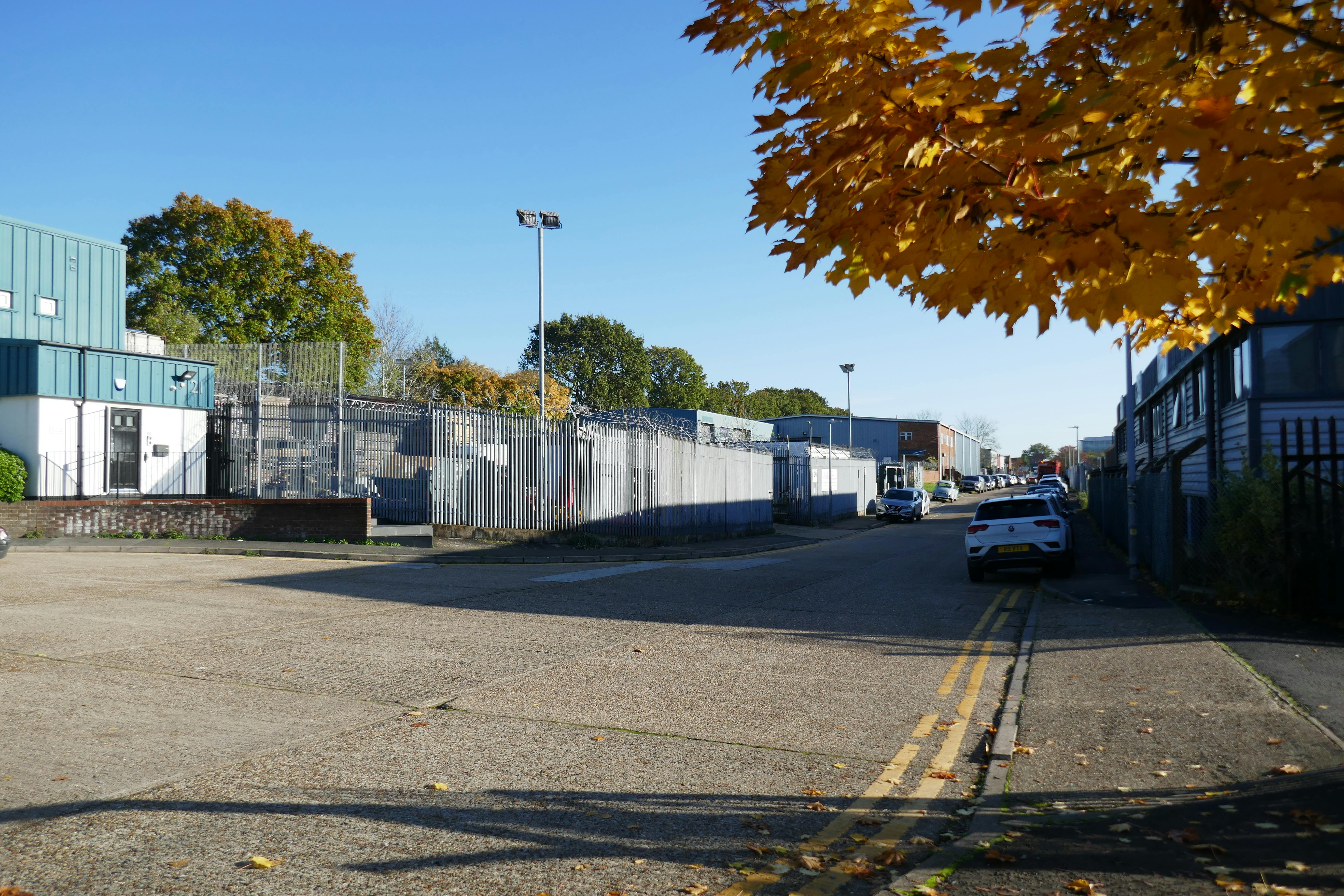 38 Oakwood Hill Industrial Estate, Oakwood Hill, Loughton, Other / Offices To Let - P1030889.JPG