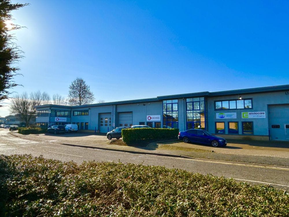 Units 1-4 Cambridge Terrace, Brackley, Industrial / Investment / Office For Sale - IMG_7327.jpg