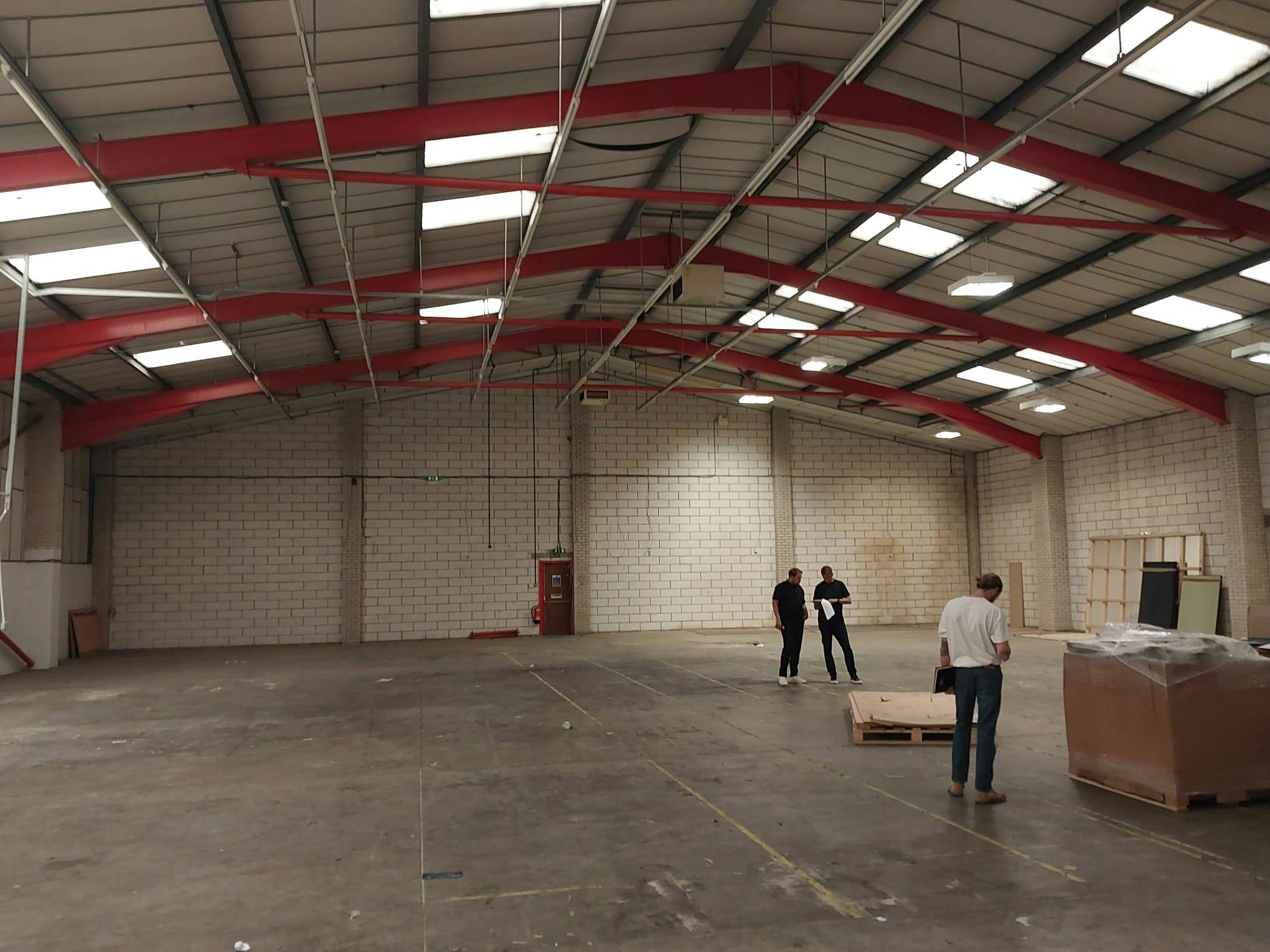Units 3 & 4, Bracknell Business Centre, Bracknell, Industrial To Let - IMG20250618WA0003.jpg