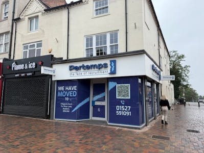 Ground Floor, 6 Church Green West, Redditch, Retail To Let - thumbnail_IMG_9813.jpg