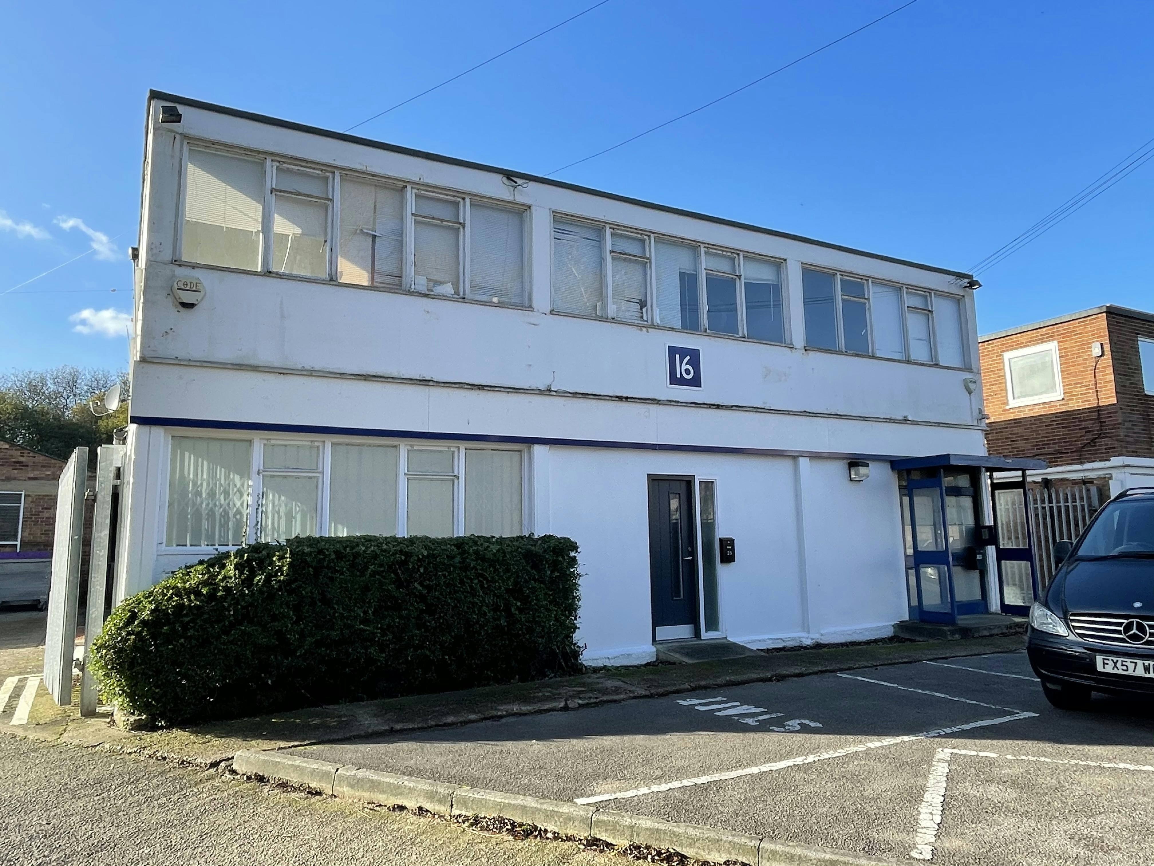 Unit 16, Mimram Road, Hertford, Industrial To Let - Mimram External 1 .jpg