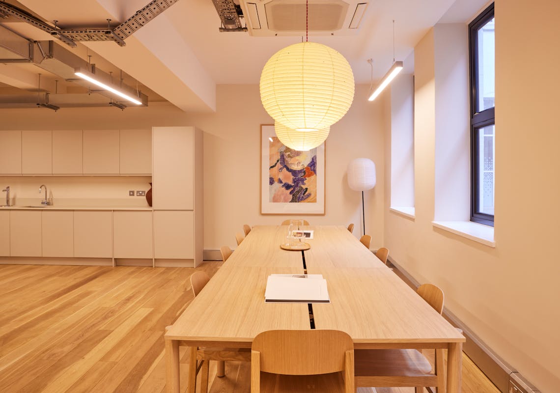 FrithBateman_Feb263105.jpg Frith + Bateman, 53 Frith Street, London, Office To Let - FrithBateman_Feb263105.jpg