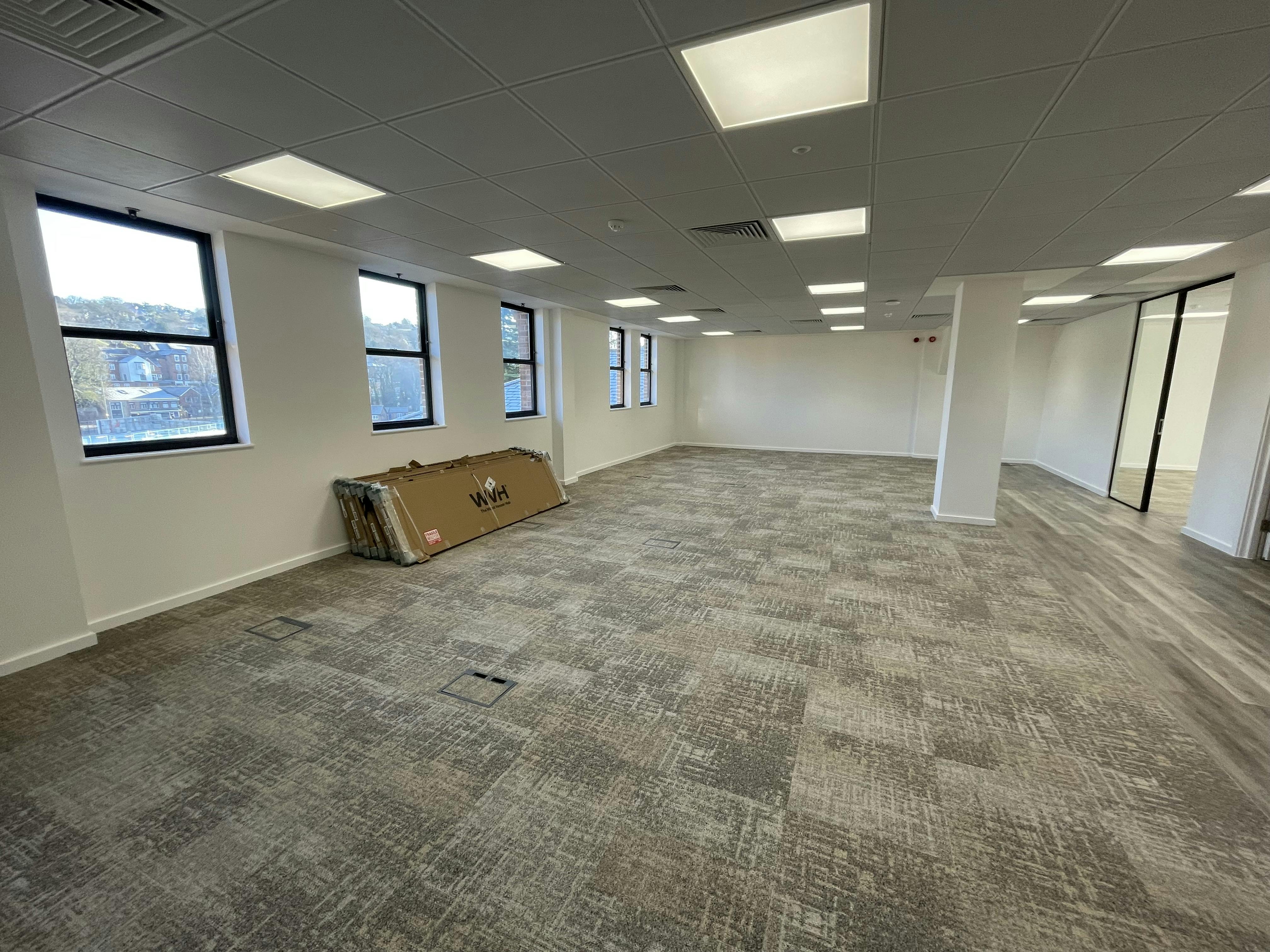 Hays House, Guildford, Offices To Let - IMG_5791.JPG