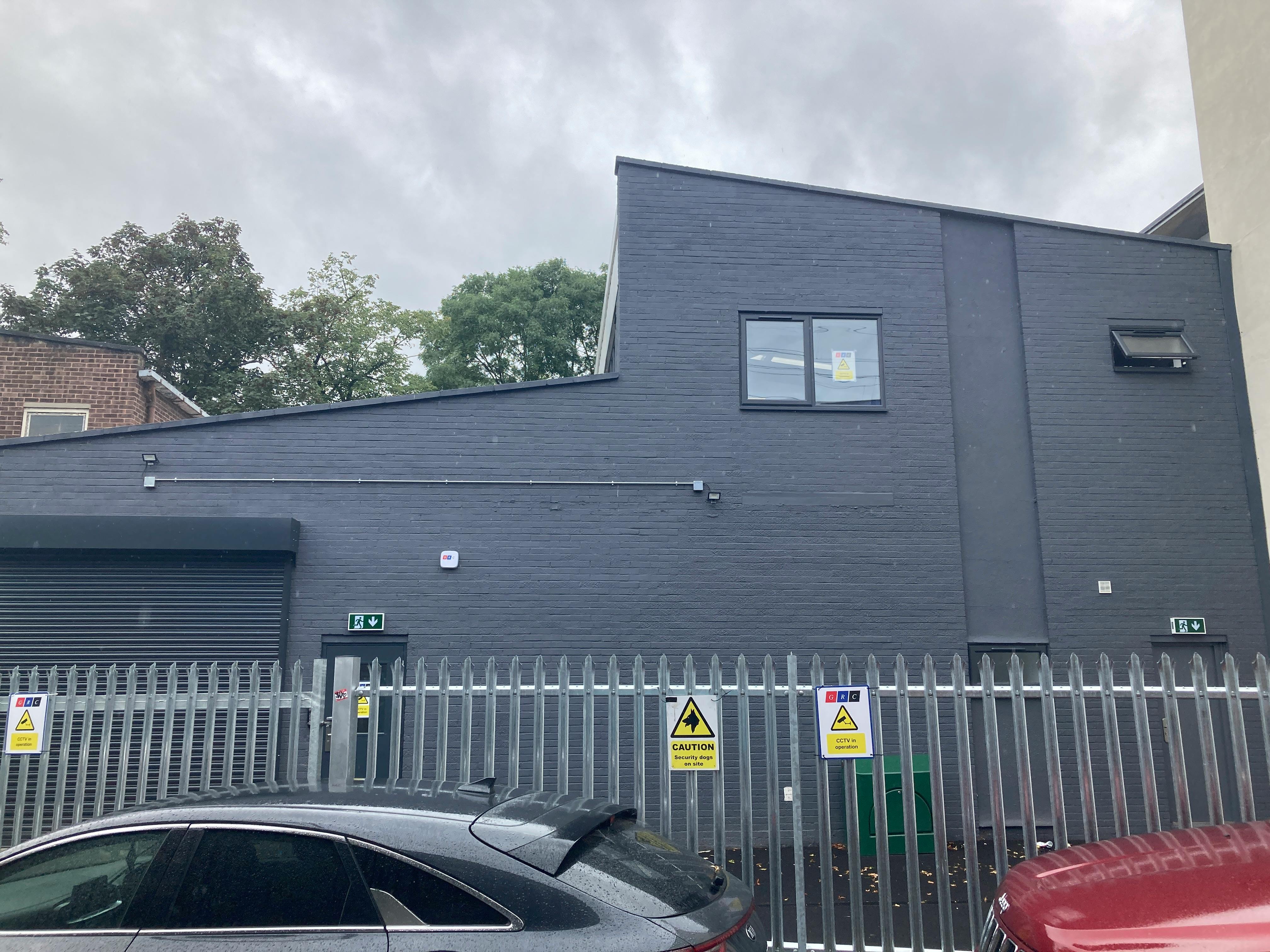 Industrial Unit in Hackney - photo 4