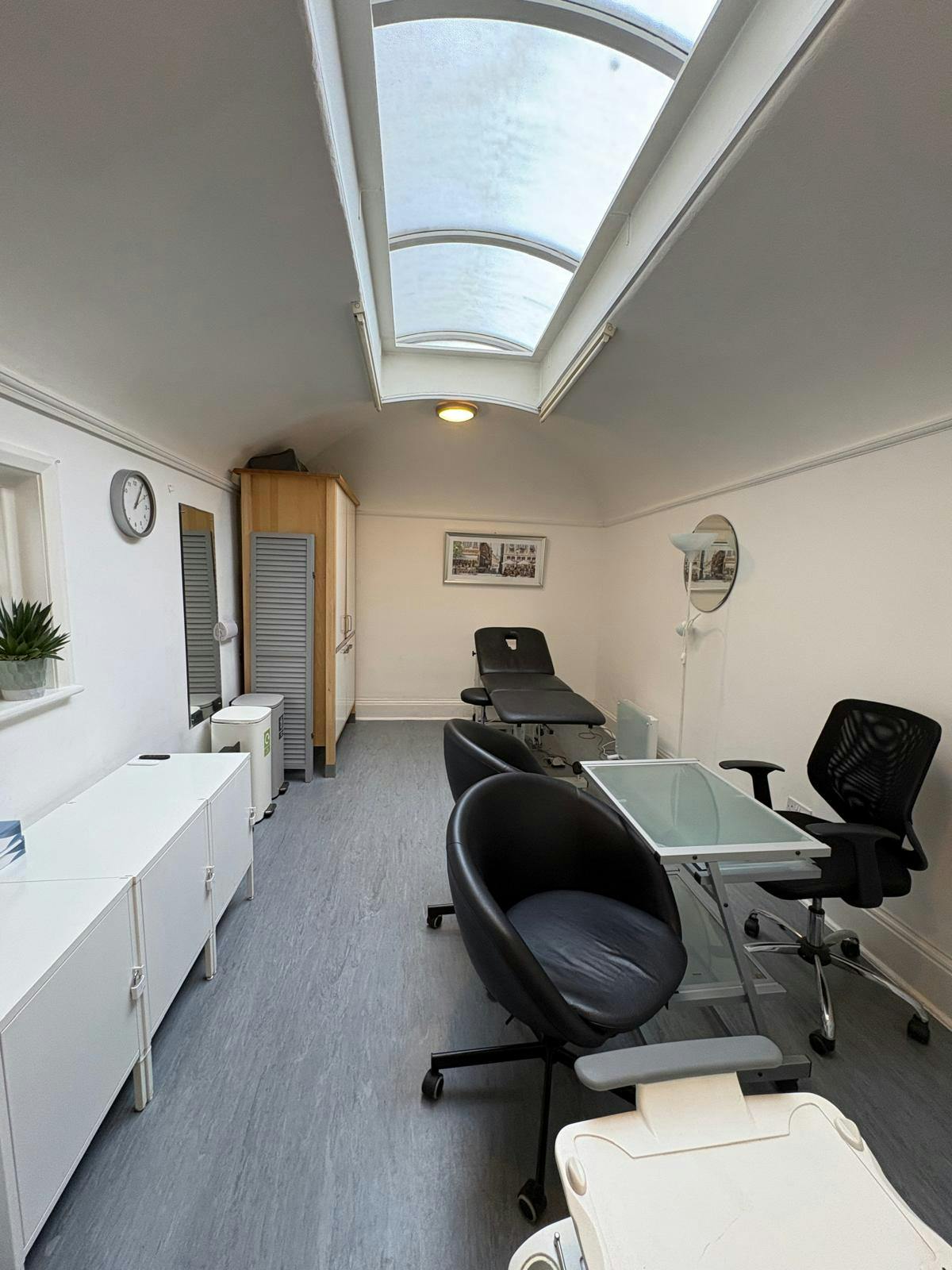 762358acda43fe8692fed521e1e494be 1