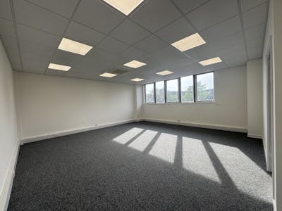 Unit C Holly Industrial Park, Watford, Industrial / Light Industrial / Trade Counter / Warehouse To Let - IMG_0521.jpg
