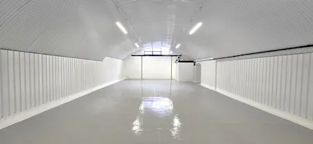 Arch 451 & Arch 452, Andre Street, London, Industrial To Let - 20260528_161329 - Edited.jpg