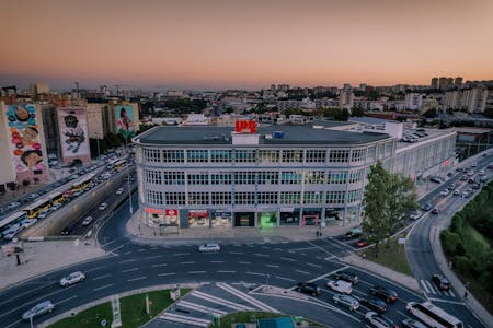 IDB Lisbon, Praça José Queirós 1, Lisboa, Office To Let - Fachada.jpg