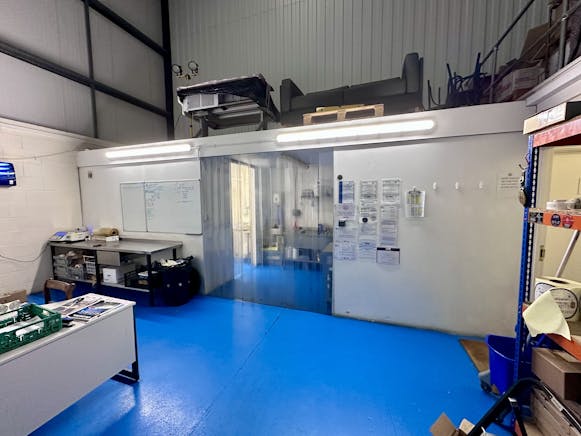 15 Wornal Park, Worminghall, Industrial To Let - IMG_8972.jpeg