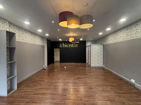11 Eaglesham Road, Glasgow, Retail To Let - 11 Eaglesham Road
