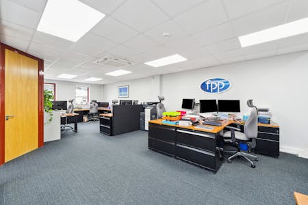 Unit 19 Wellington Business Park, Crowthorne, Office For Sale - 16.jpg