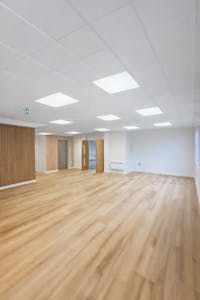 29 Grove Hill, Harrow, Office To Let - ChatGPT Image.png