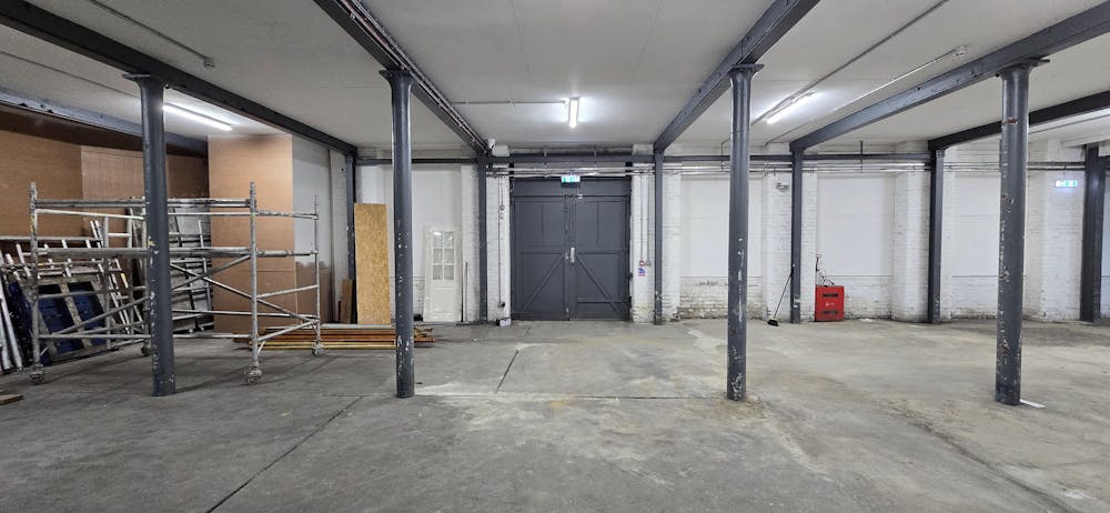 Unit 1, 210 Church Road, London, Industrial / Warehouse To Let - 20240919_095216.jpg