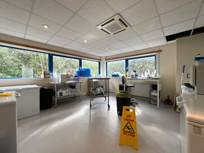 1 Melville Park, Newbridge, Office For Sale - IMG_9164.JPG