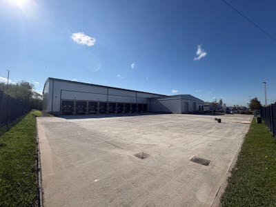 P17, Heywood Distribution Park, Pilworth Road, Rochdale, Industrial To Let - 9c6cc36f-92d9-4acf-ba15-2d81e5f5ab5f.JPG
