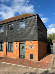 8 Warren Yard, Warren Park, Milton Keynes, Office To Let - IMG_2599.JPEG