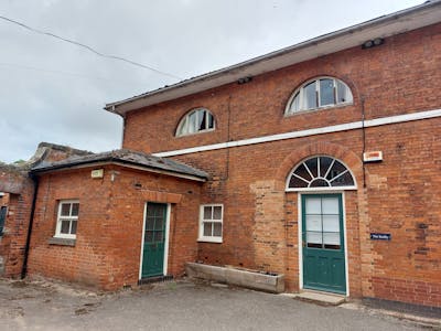 The Studio at The Stables, Catton Park, Swadlincote, Office To Let - 20250801_115613.jpg