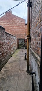 116 Reddish Lane, Manchester, Retail To Let - IMG-20260415-WA0008.jpg